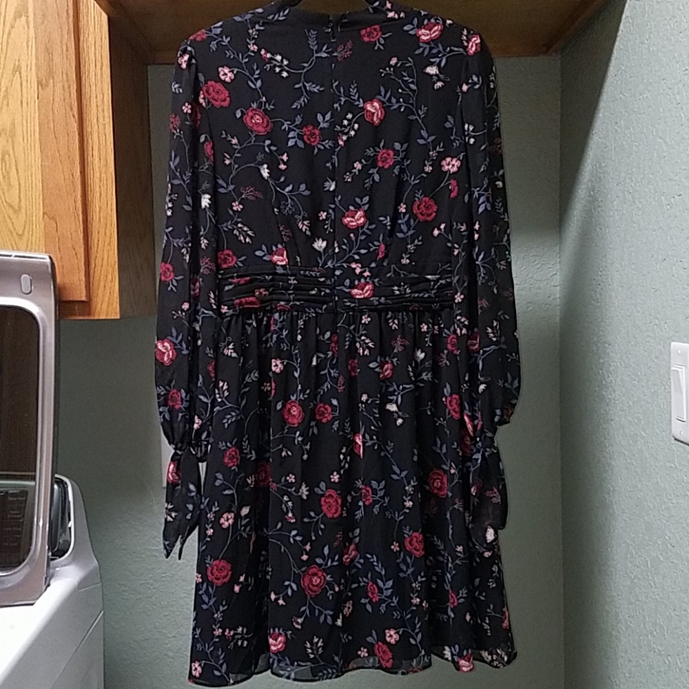 NWOT Gal Meets Glam Floral Black Cherry Midi Dress - Picture 6 of 14